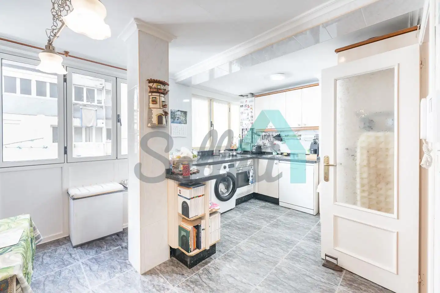 Cocina de Piso en venta en Gijón  con Calefacción, Parquet y Trastero