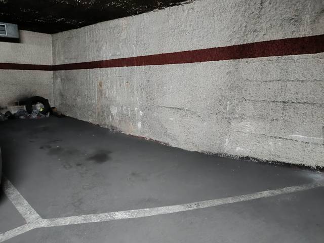 Garaje en Venta en Carrer de Rafael Campalans en Collblanc