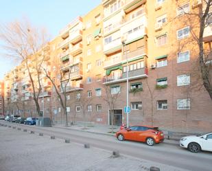 Exterior view of Planta baja for sale in  Madrid Capital