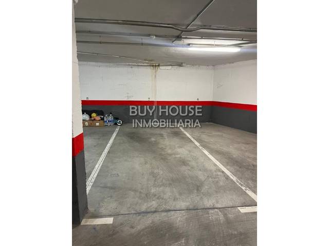 Garaje en Venta en N/A en Estación - Cruz Roja