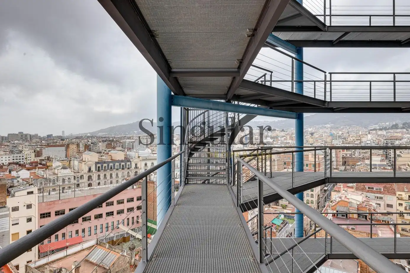 Vista exterior de Piso en venta en Barcelona