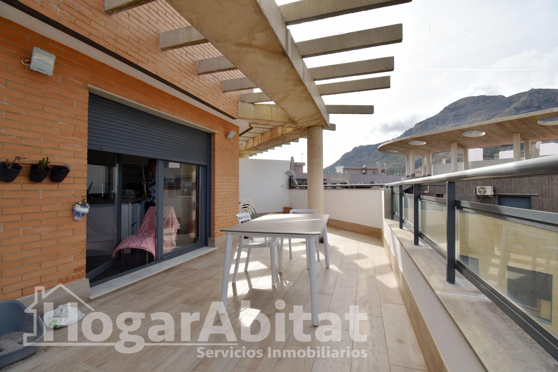 Terraza de Ático en venta en Tavernes de la Valldigna con Aire acondicionado, Calefacción y Terraza
