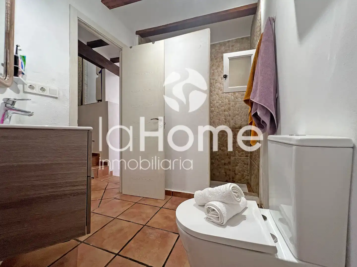 Baño de Casa adosada en venta en Paterna con Aire acondicionado, Terraza y Horno