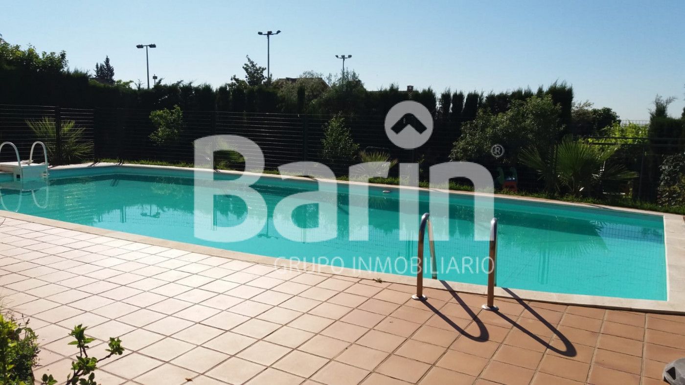 Swimming pool of House or chalet for sale in  Córdoba Capital  with Air Conditioner, Heating and Private garden
