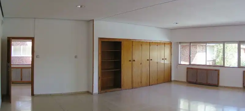 Gebäude zur Miete in Villaquilambre
