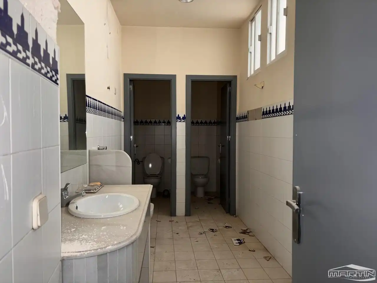 Baño de Edificio en venta en Cabra