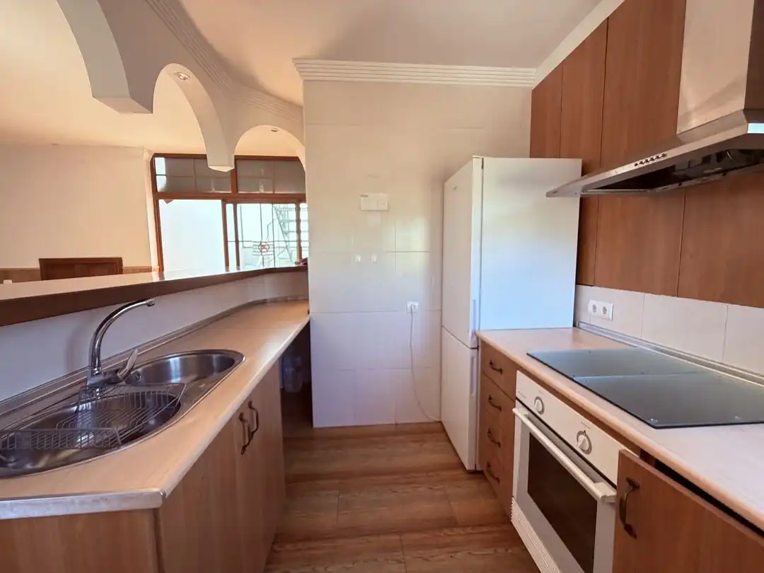 Cocina de Casa o chalet de alquiler en Periana con Terraza y Piscina