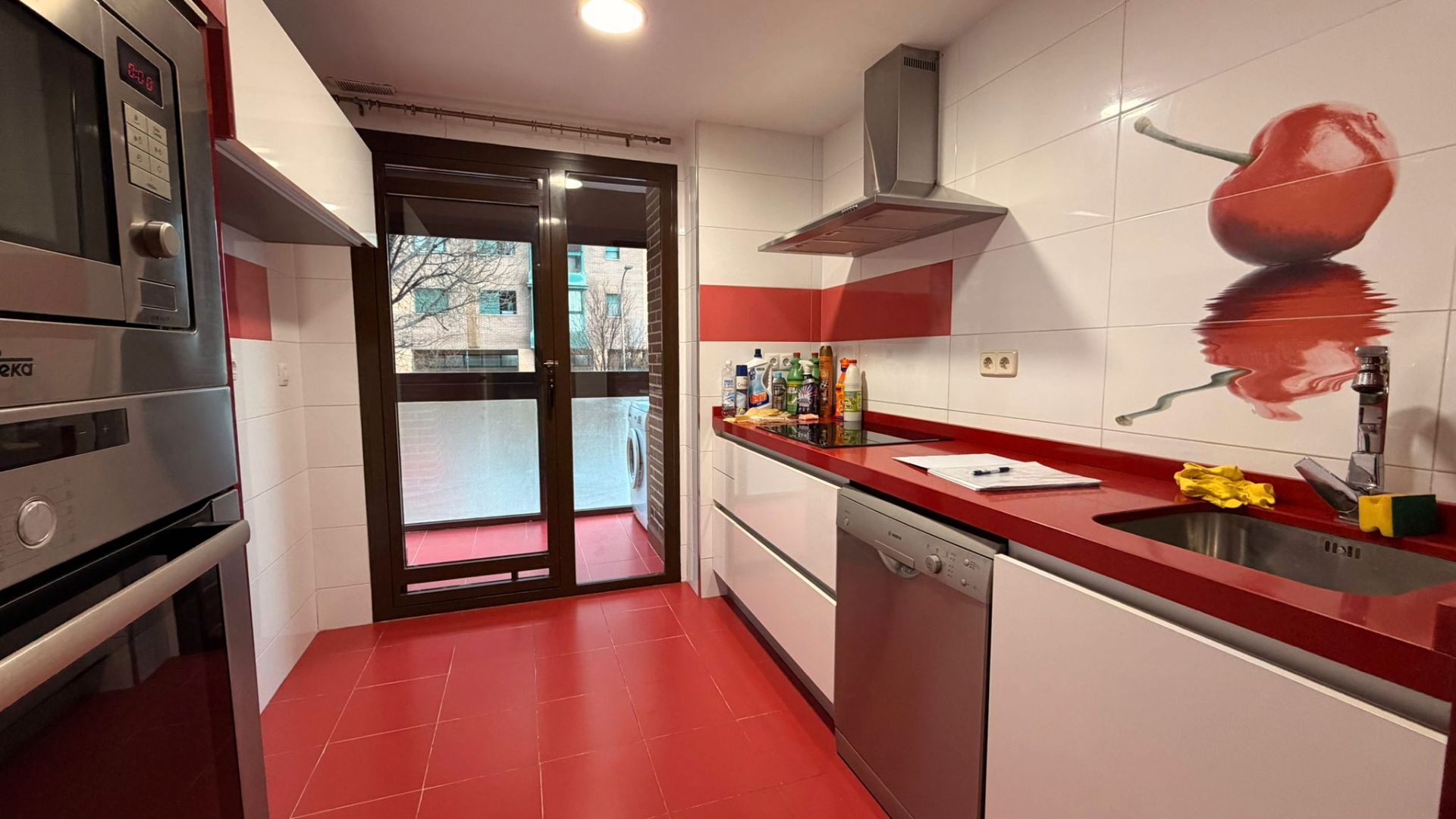 Kitchen of Flat for sale in  Madrid Capital  with Air Conditioner, Heating and Storage room