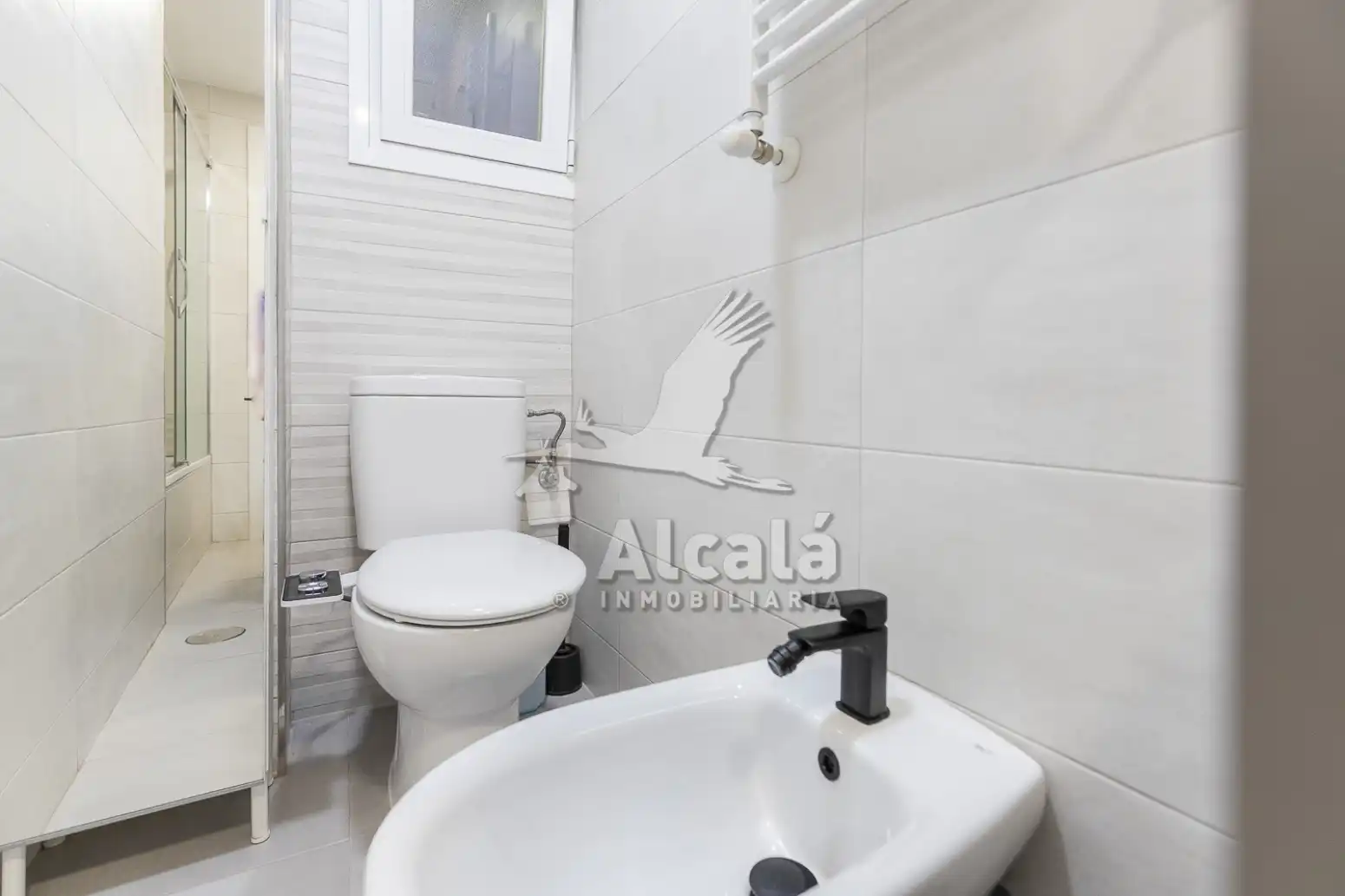 Baño de Piso en venta en Alcalá de Henares con Aire acondicionado, Calefacción y Terraza