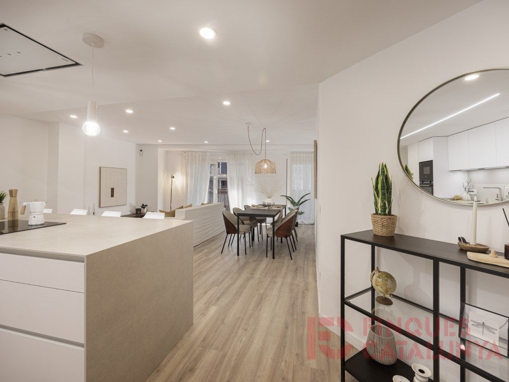 Dining room of Flat for sale in Girona Capital