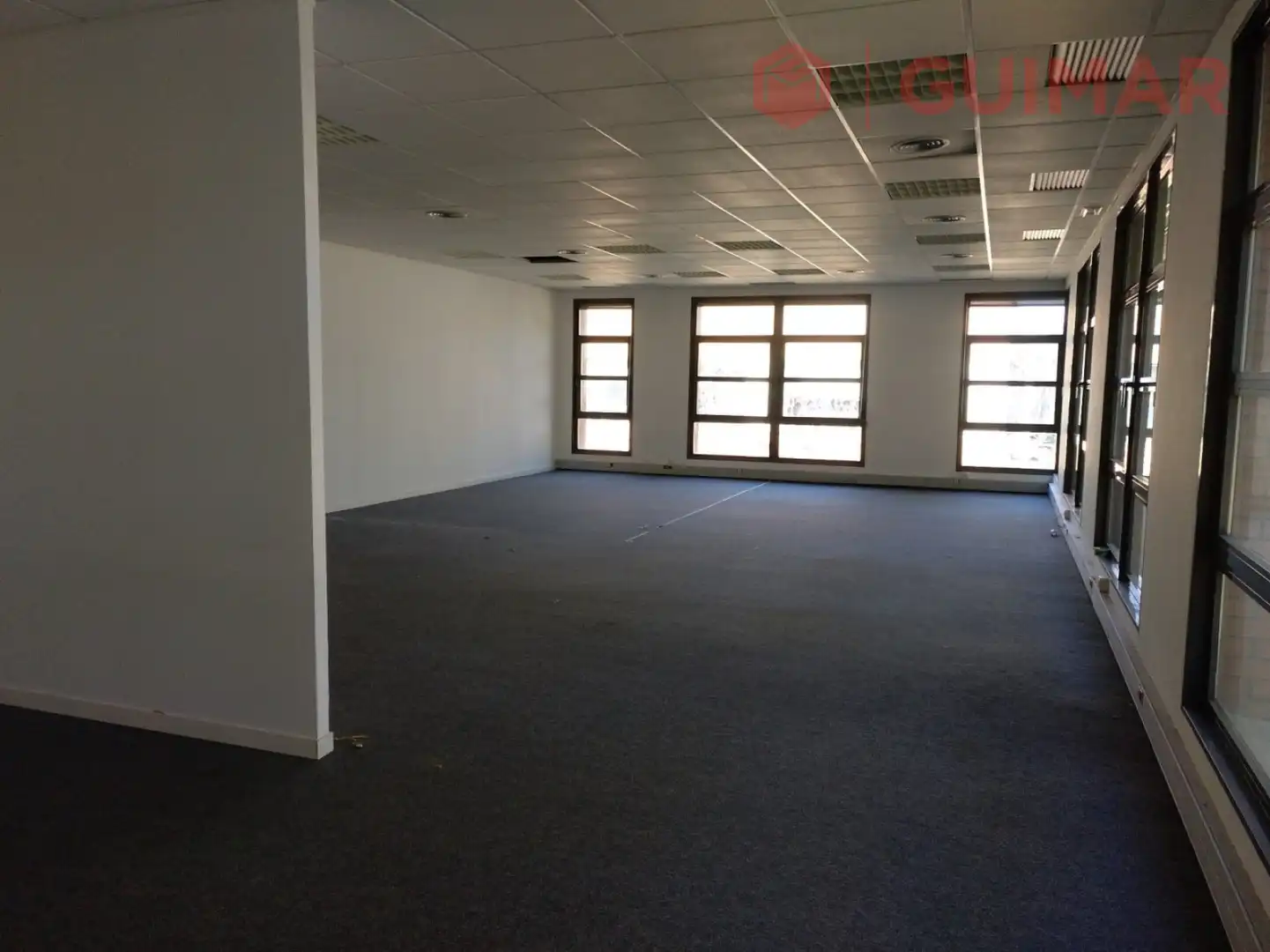 Office space to rent in Cerdanyola del Vallès - ARGENTERS
