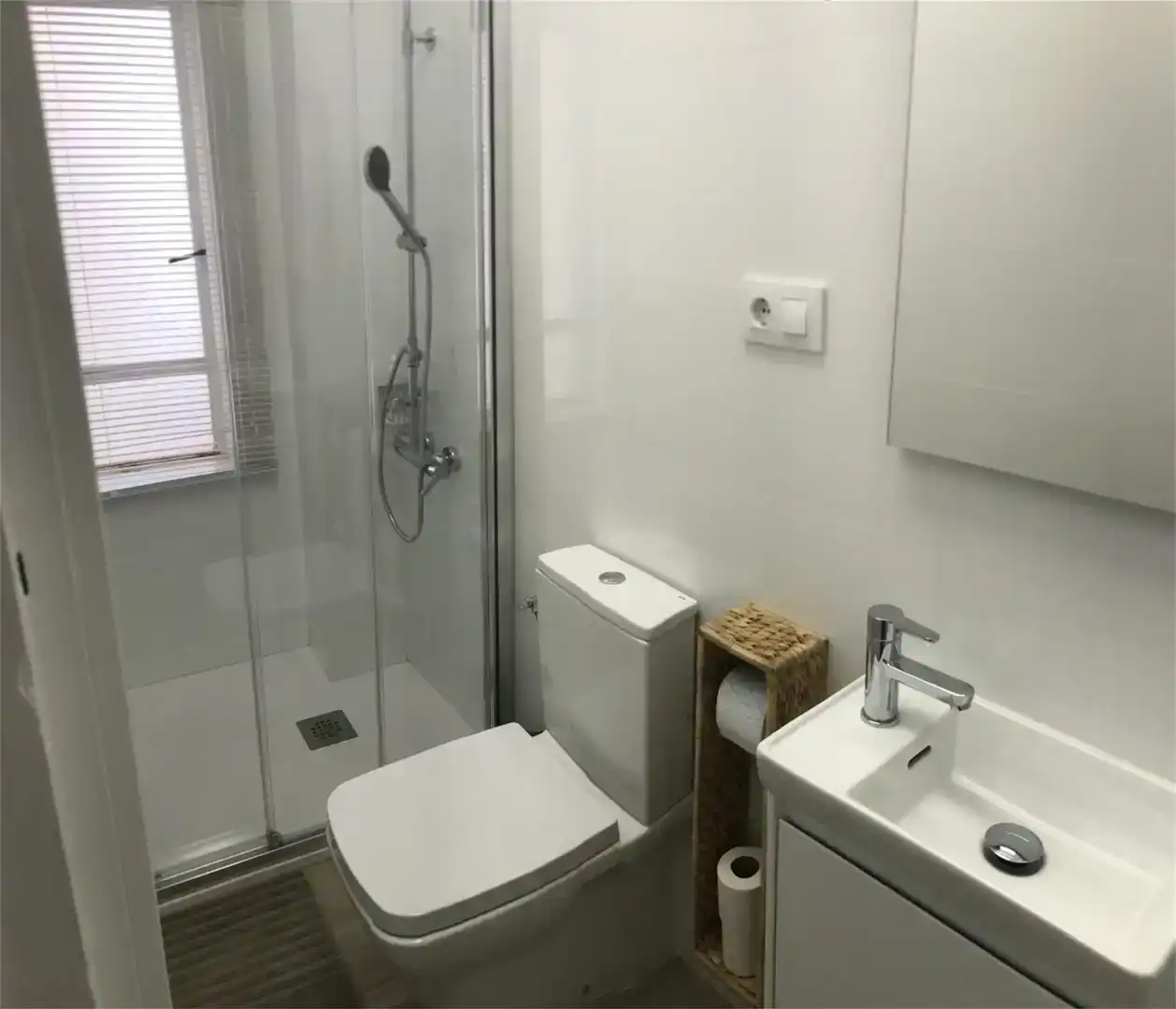 Baño de Piso de alquiler en Águilas con Aire acondicionado, Parquet y Amueblado