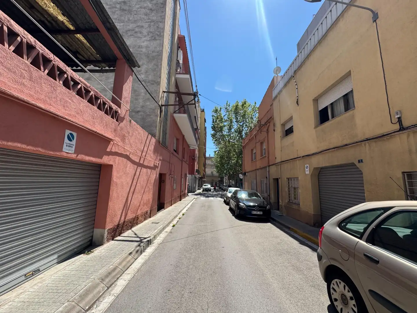 Gebäude zum Verkauf in Carrer de Frederic Mompou, Lledoner