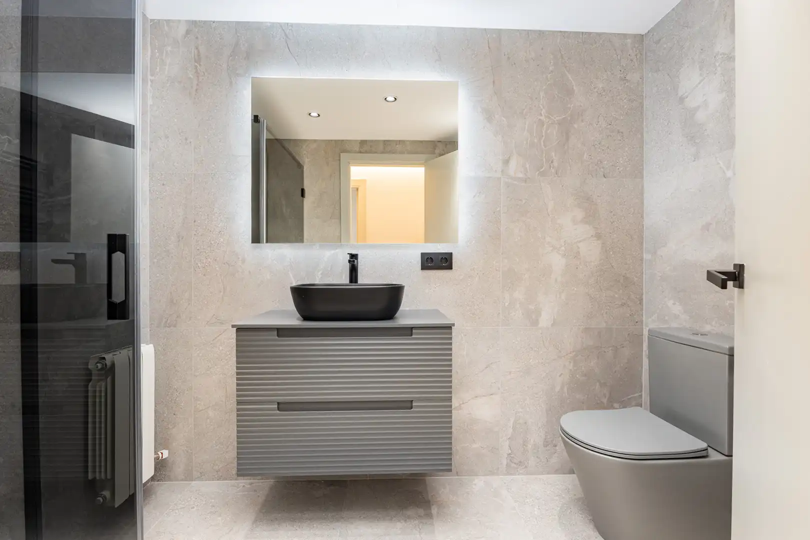 Bathroom of Flat for sale in Gavà  with Air Conditioner, Heating and Parquet flooring