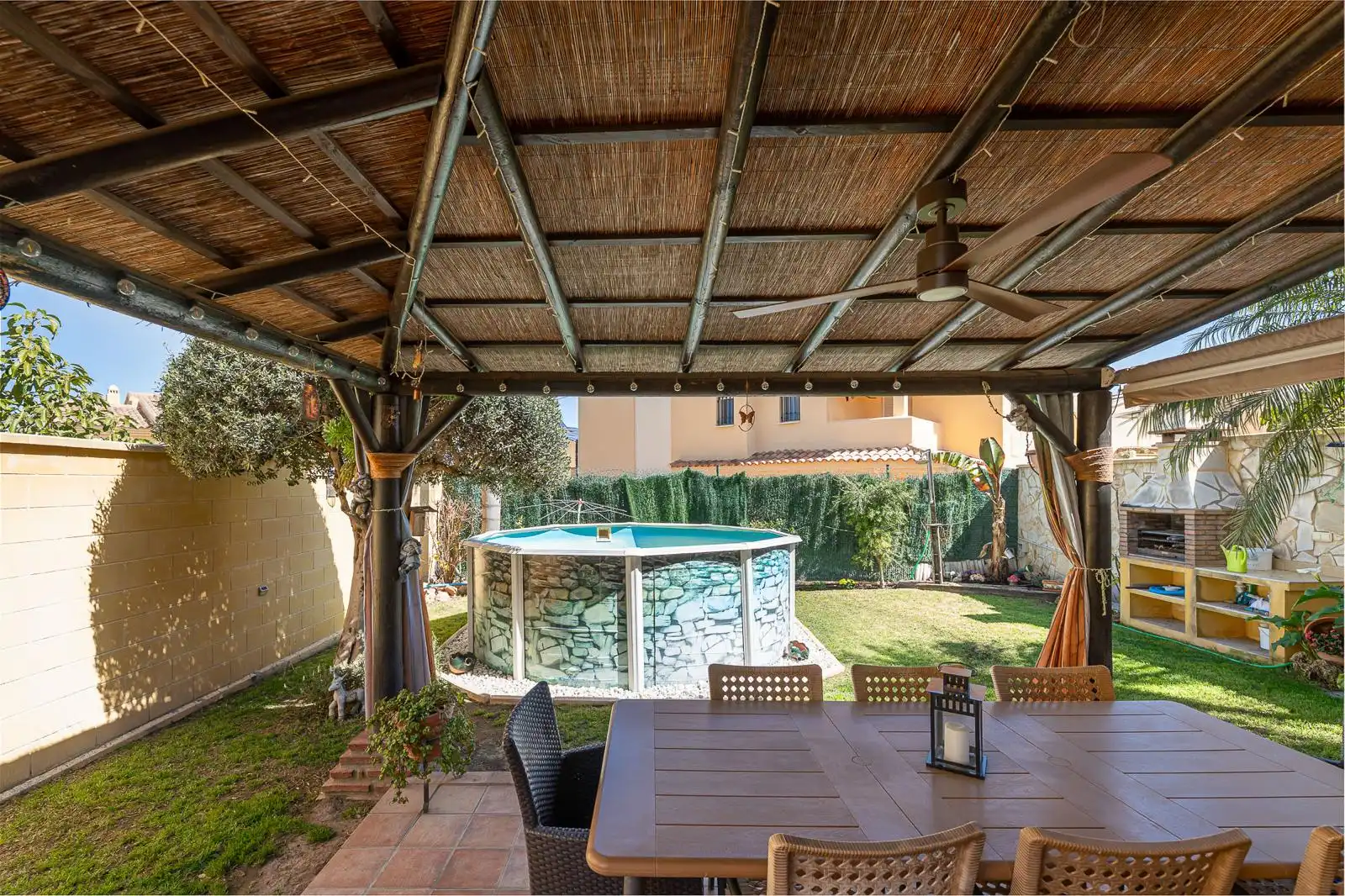 Terrassa de Casa o xalet en venda en Alhaurín de la Torre amb Aire condicionat, Calefacció i Jardí privat