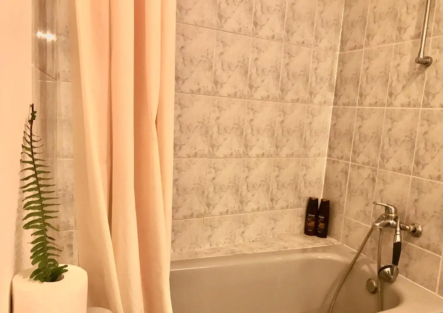 Badezimmer von Einfamilien-Reihenhaus zur Miete in El Rosario mit Privatgarten, Terrasse und Möbliert