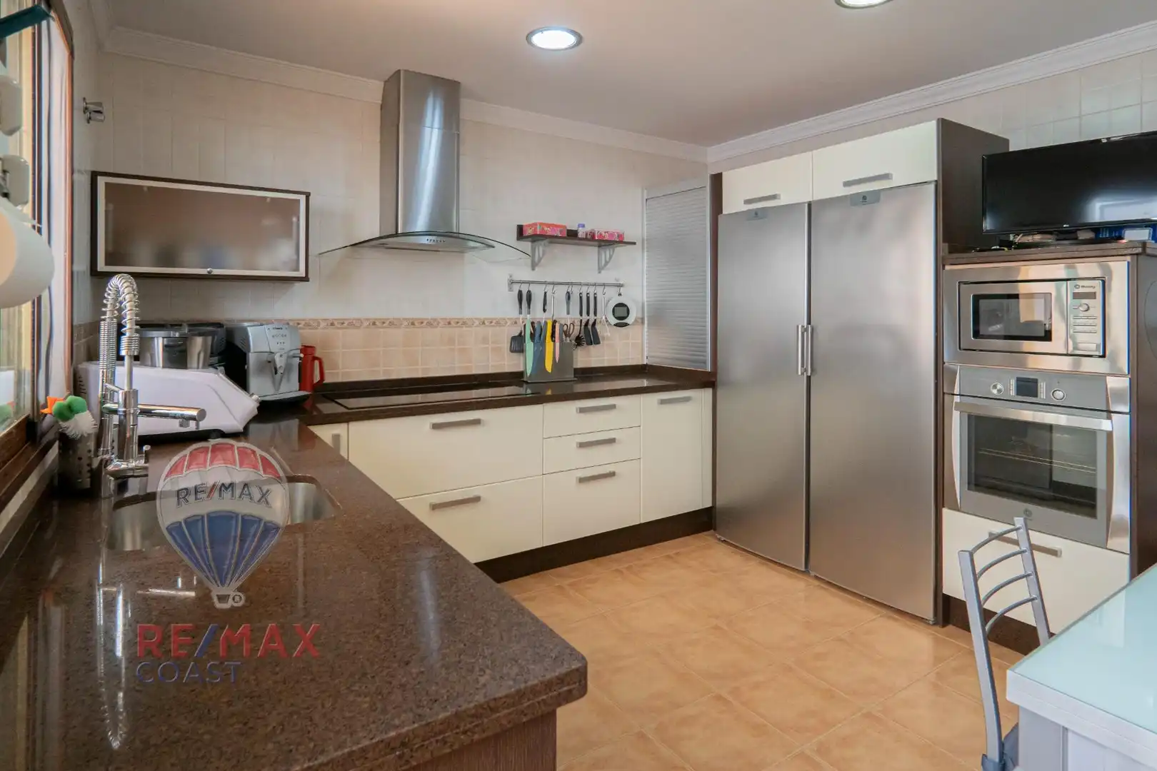 Cuina de Casa o xalet en venda en Casabermeja amb Aire condicionat i Terrassa