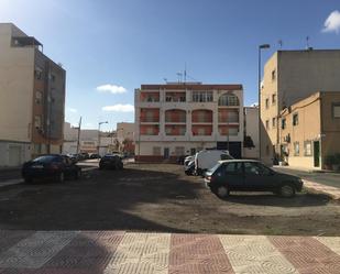 Vista exterior de Residencial en venda en Roquetas de Mar