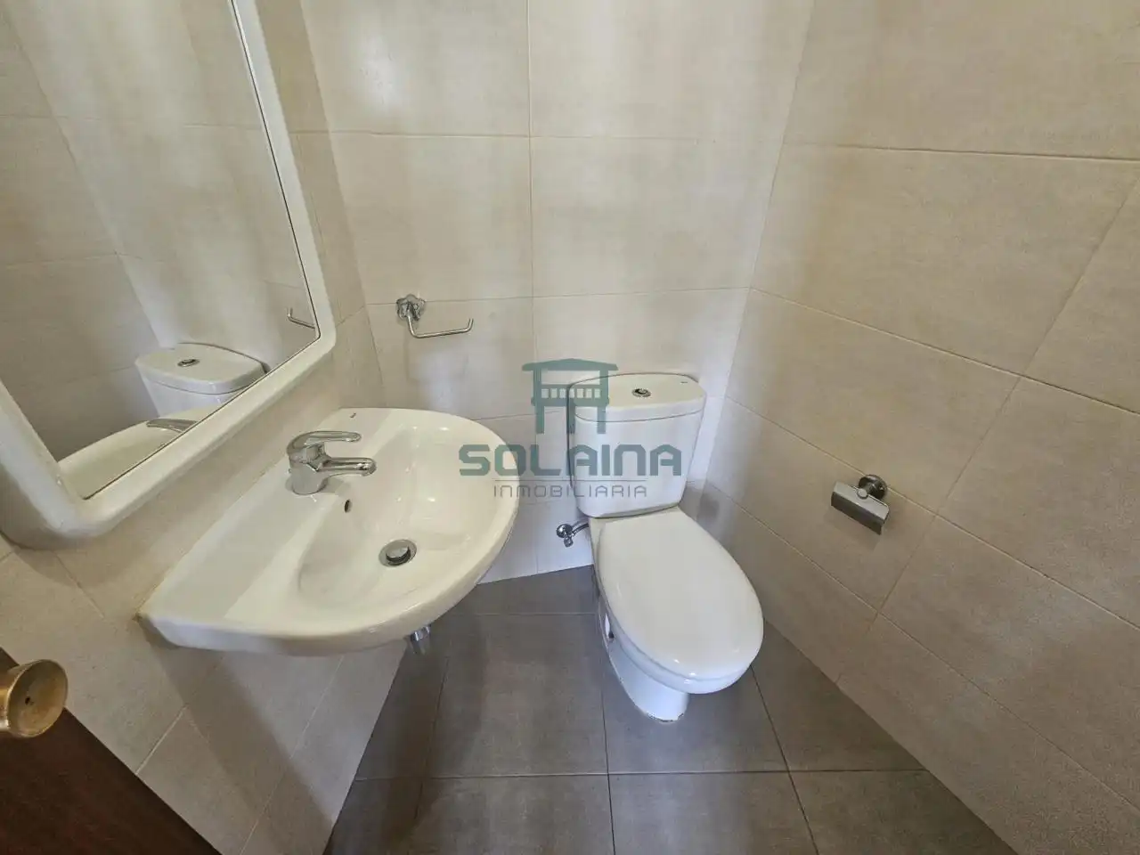 Badezimmer von Wohnung zur Miete in Ourense Capital  mit Heizung, Parkett und Abstellraum