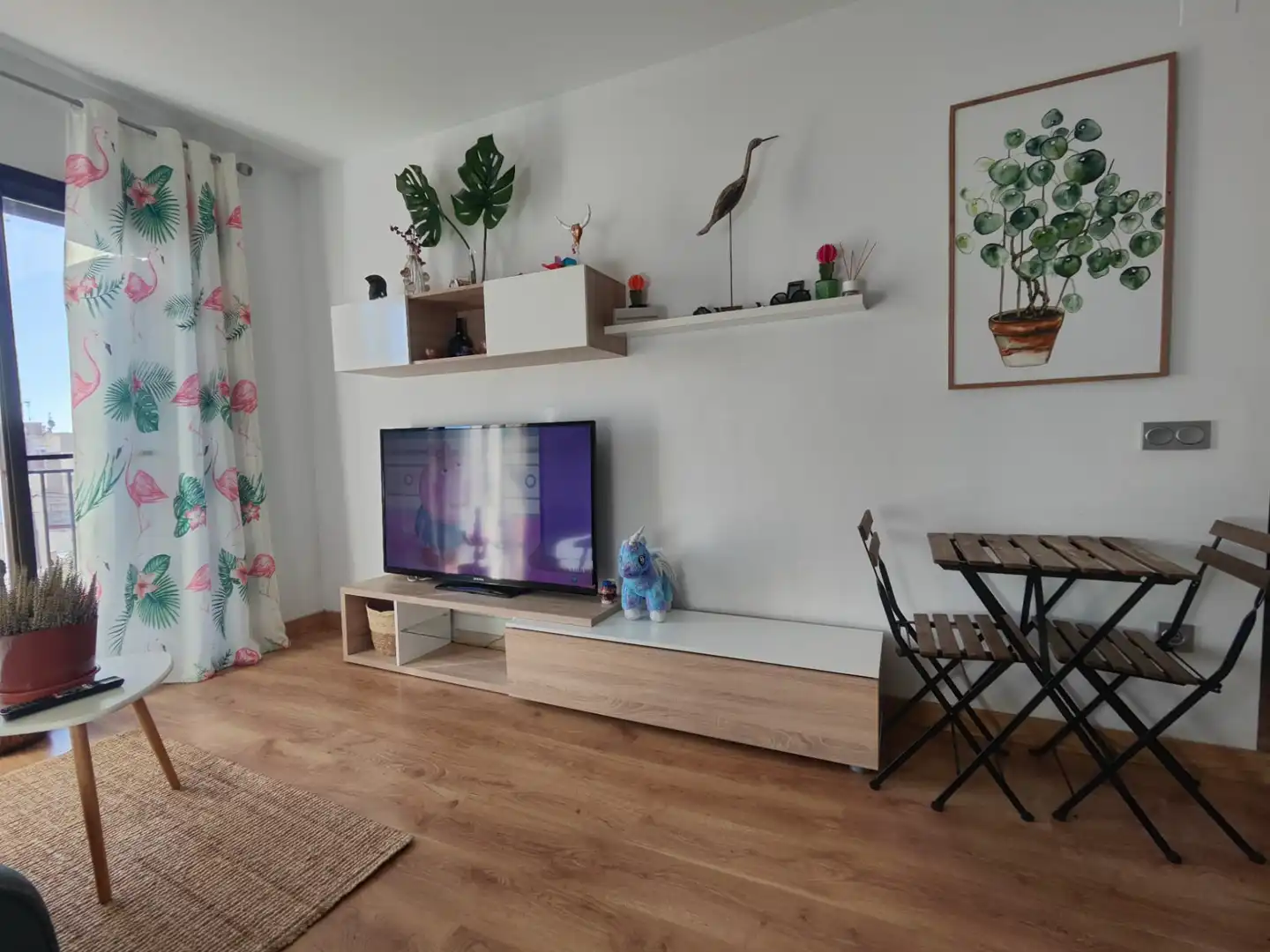 Living room of Flat for rent in Sant Jaume d'Enveja  with Air Conditioner, Heating and Parquet flooring
