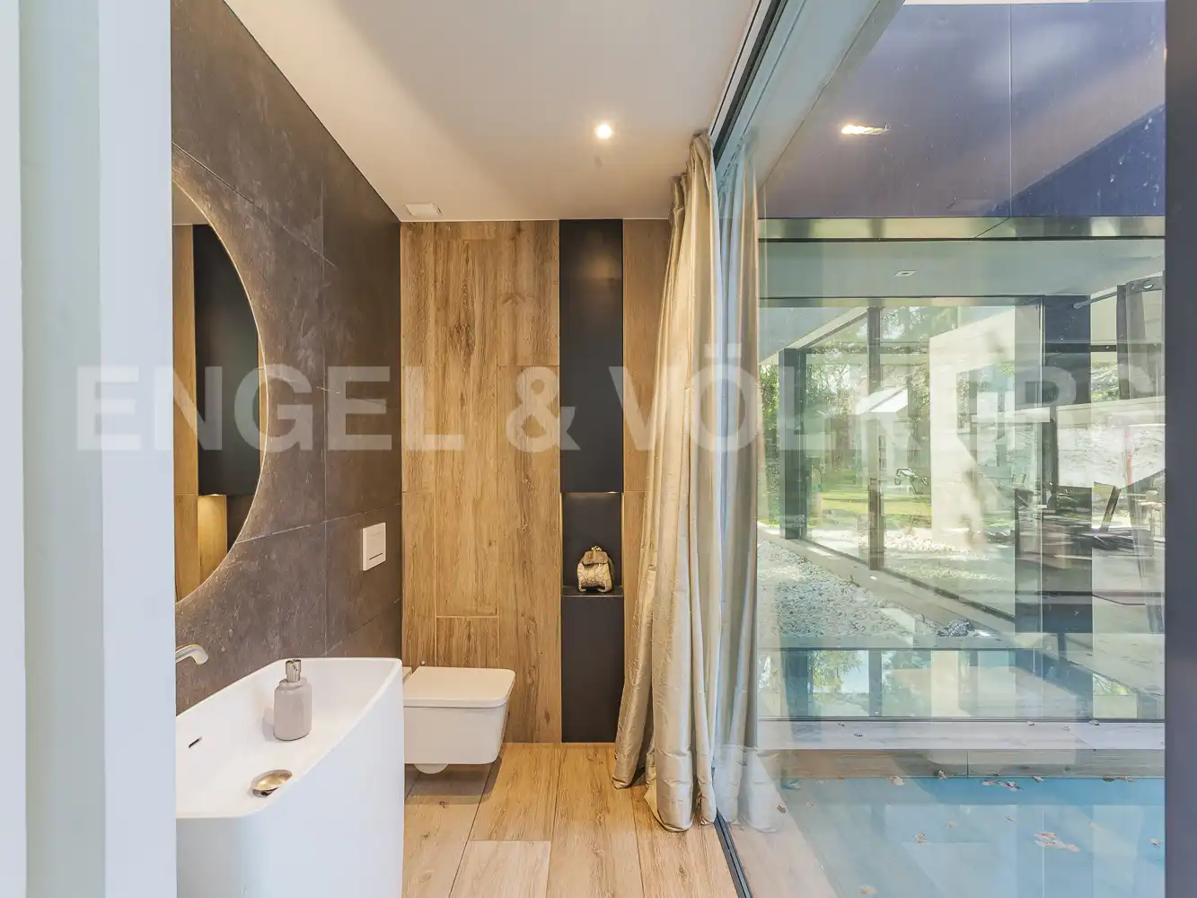 Bany de Casa o xalet de lloguer en Sant Cugat del Vallès amb Aire condicionat, Calefacció i Jardí privat