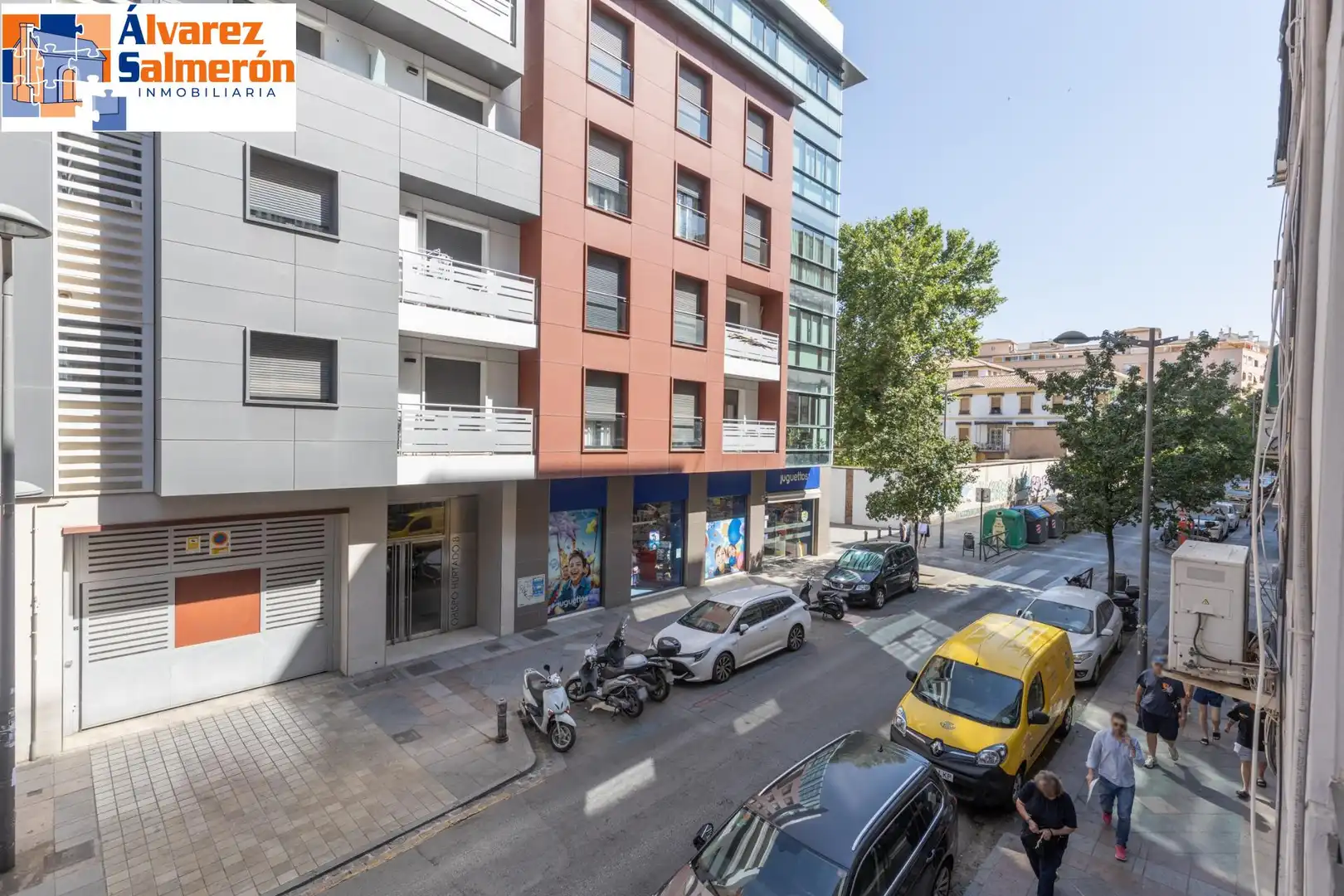 Exterior view of Flat for rent in Granada  with Air Conditioner and Furnished