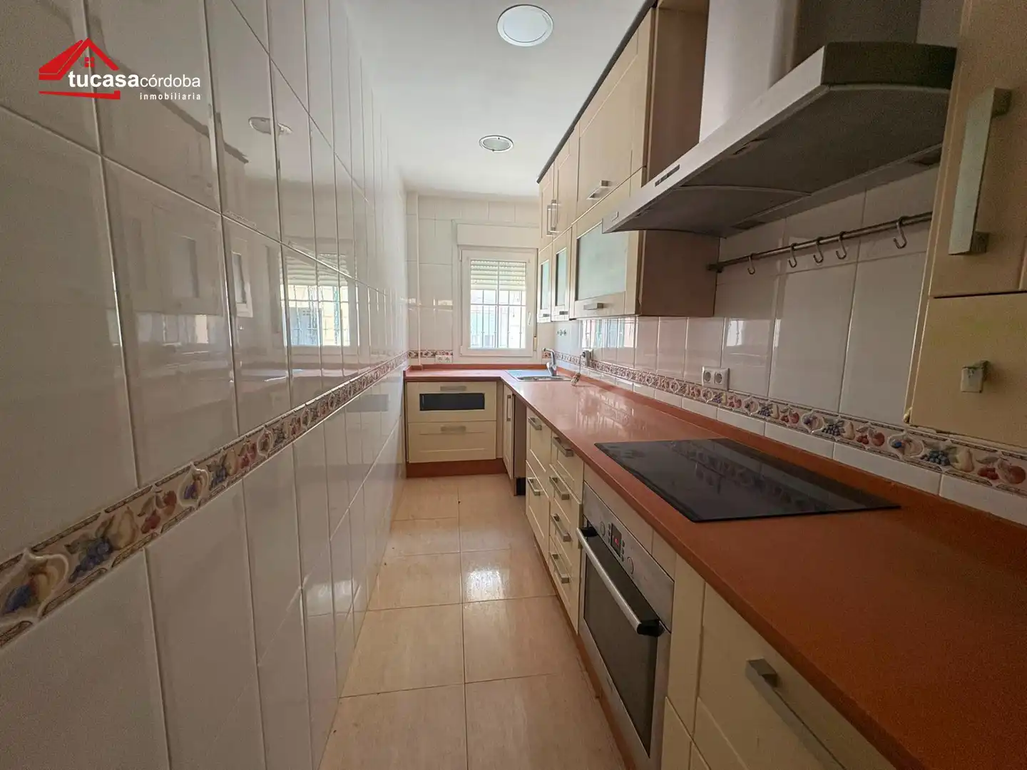 Cuina de Casa o xalet en venda en Córdoba amb Aire condicionat, Calefacció i Terrassa
