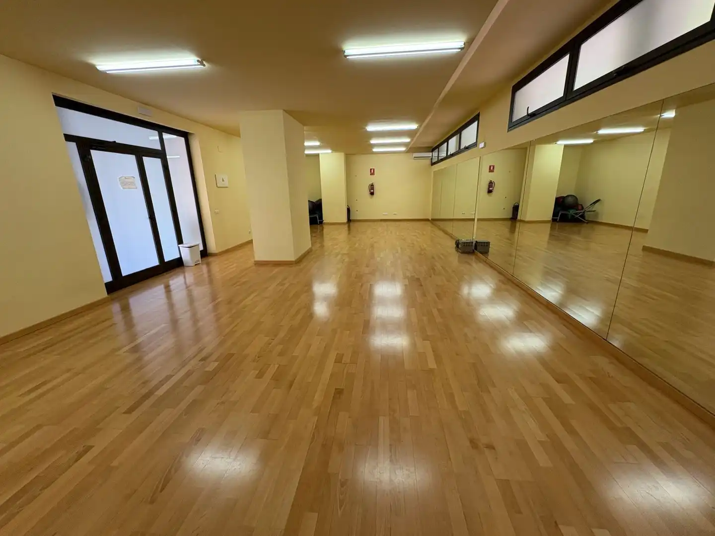 Flat for sale in Madrid  with Air Conditioner, Heating and Storage room
