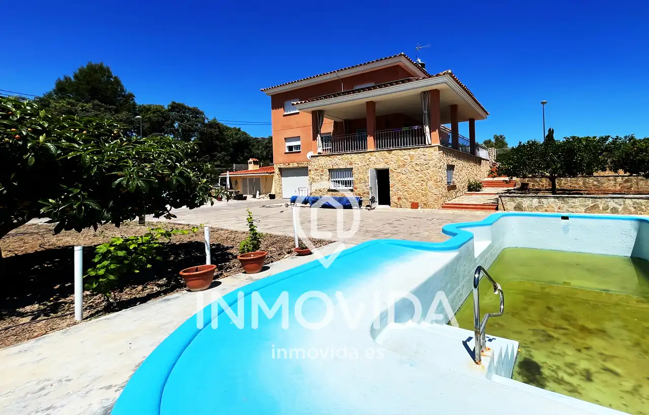 Villa con terrazza in vendita a N-340 Bixquert