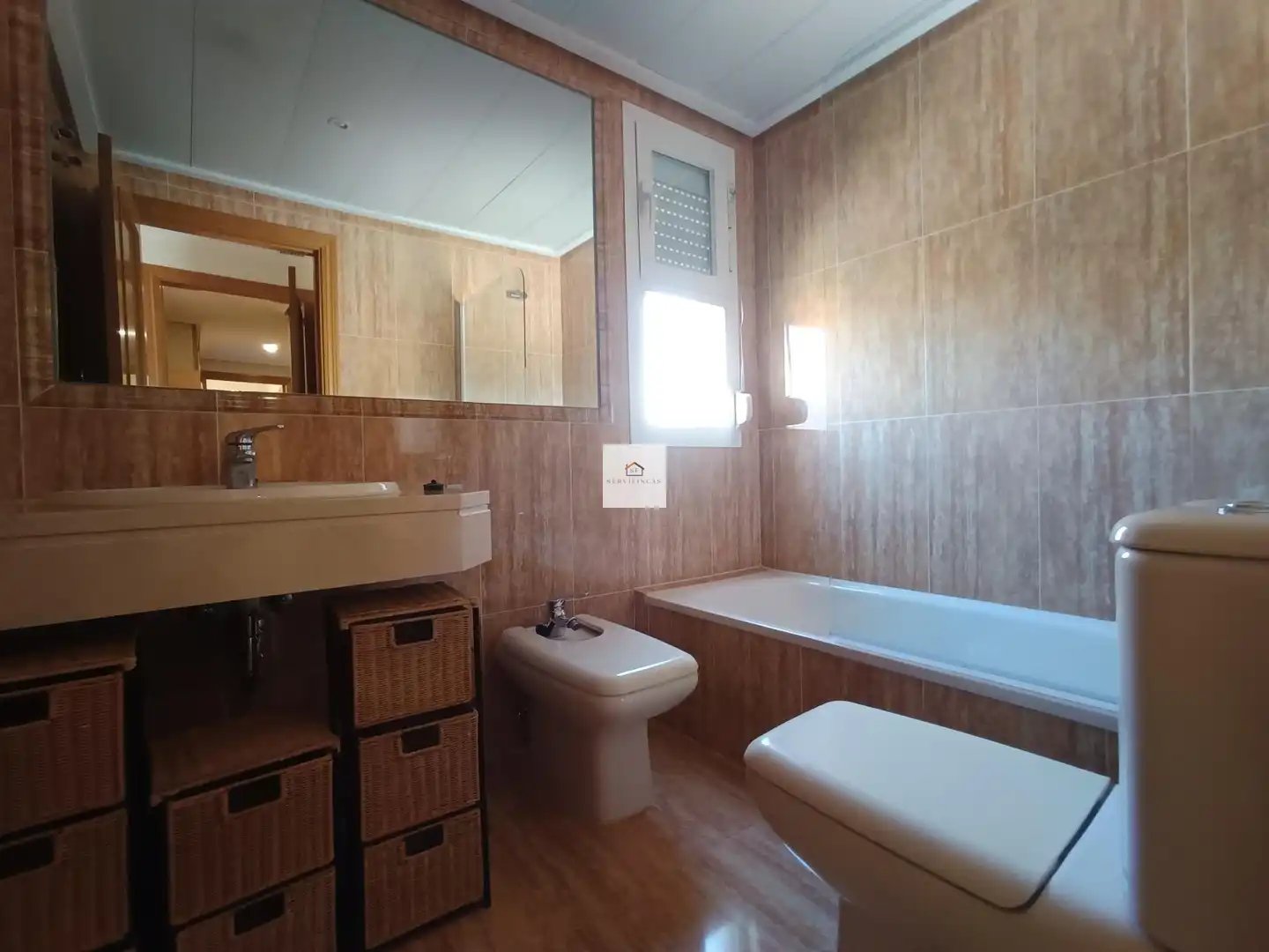 Baño de Piso de alquiler en Madrid con Aire acondicionado, Calefacción y Parquet