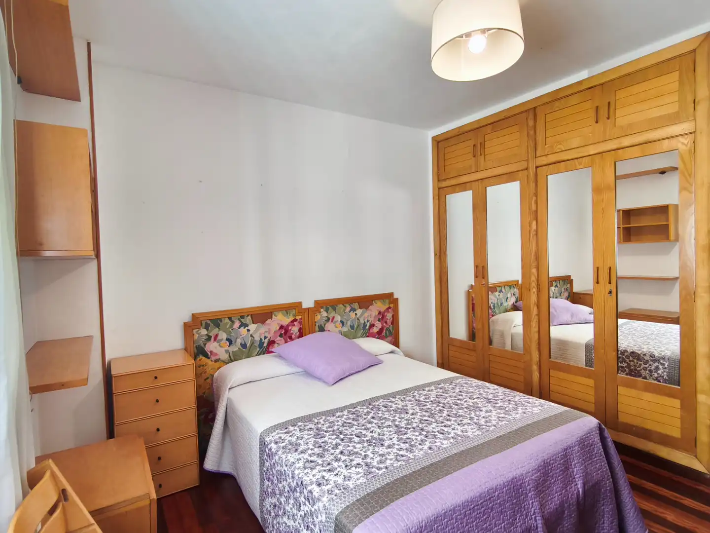 Bedroom of Flat for rent in Santiago de Compostela   with Heating and Furnished