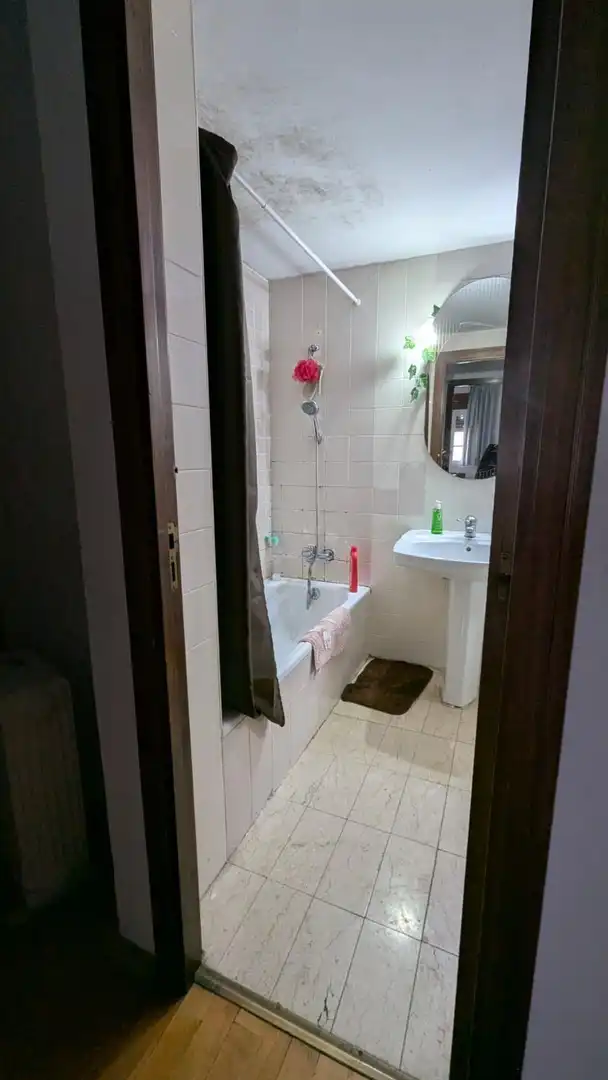Bathroom of Attic for sale in Sevilla  with Air Conditioner and Terrace