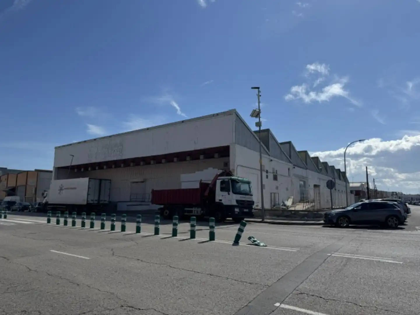 Vista exterior de Nave industrial de alquiler en Rafelbuñol / Rafelbunyol