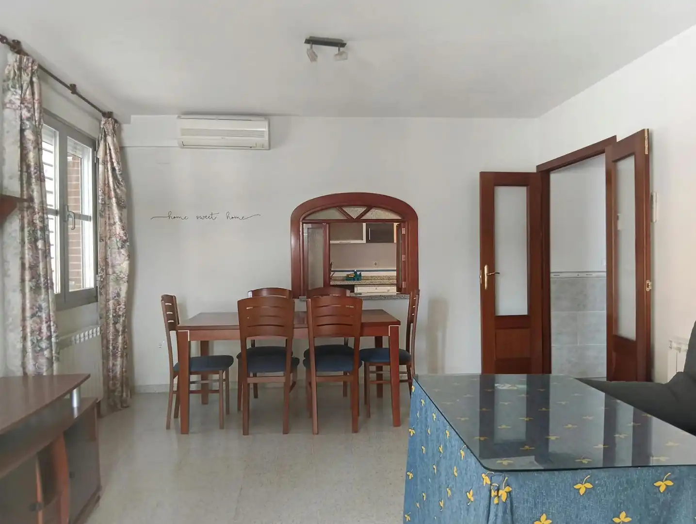 Dining room of Flat for rent in Granada  with Air Conditioner, Heating and Terrace