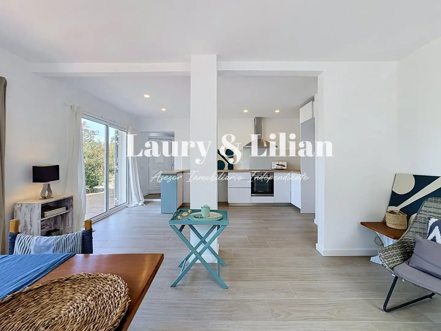 Sala d'estar de Apartament en venda en Llançà amb Aire condicionat, Calefacció i Terrassa