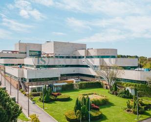 Vista exterior de Oficina de lloguer en Las Rozas de Madrid amb Aire condicionat, Terrassa i Balcó