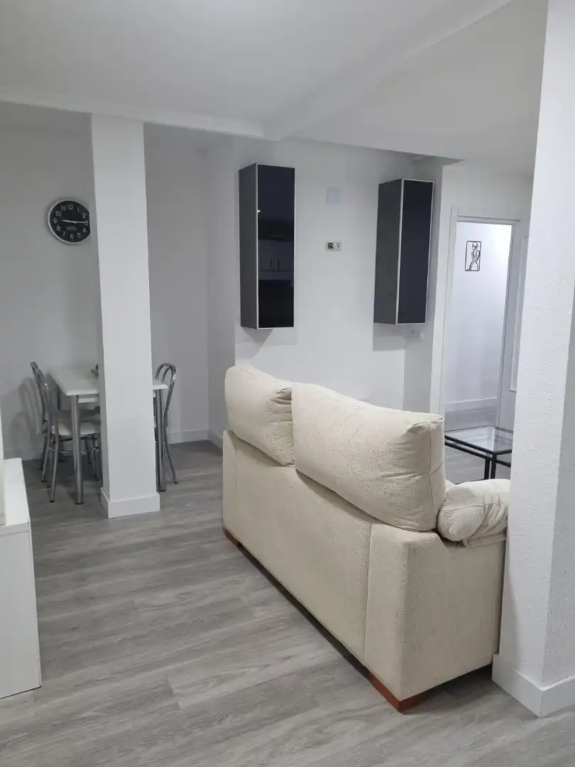 Wohnzimmer von Wohnung zur untervermieten in Ávila mit Heizung, Parkett und Terrasse