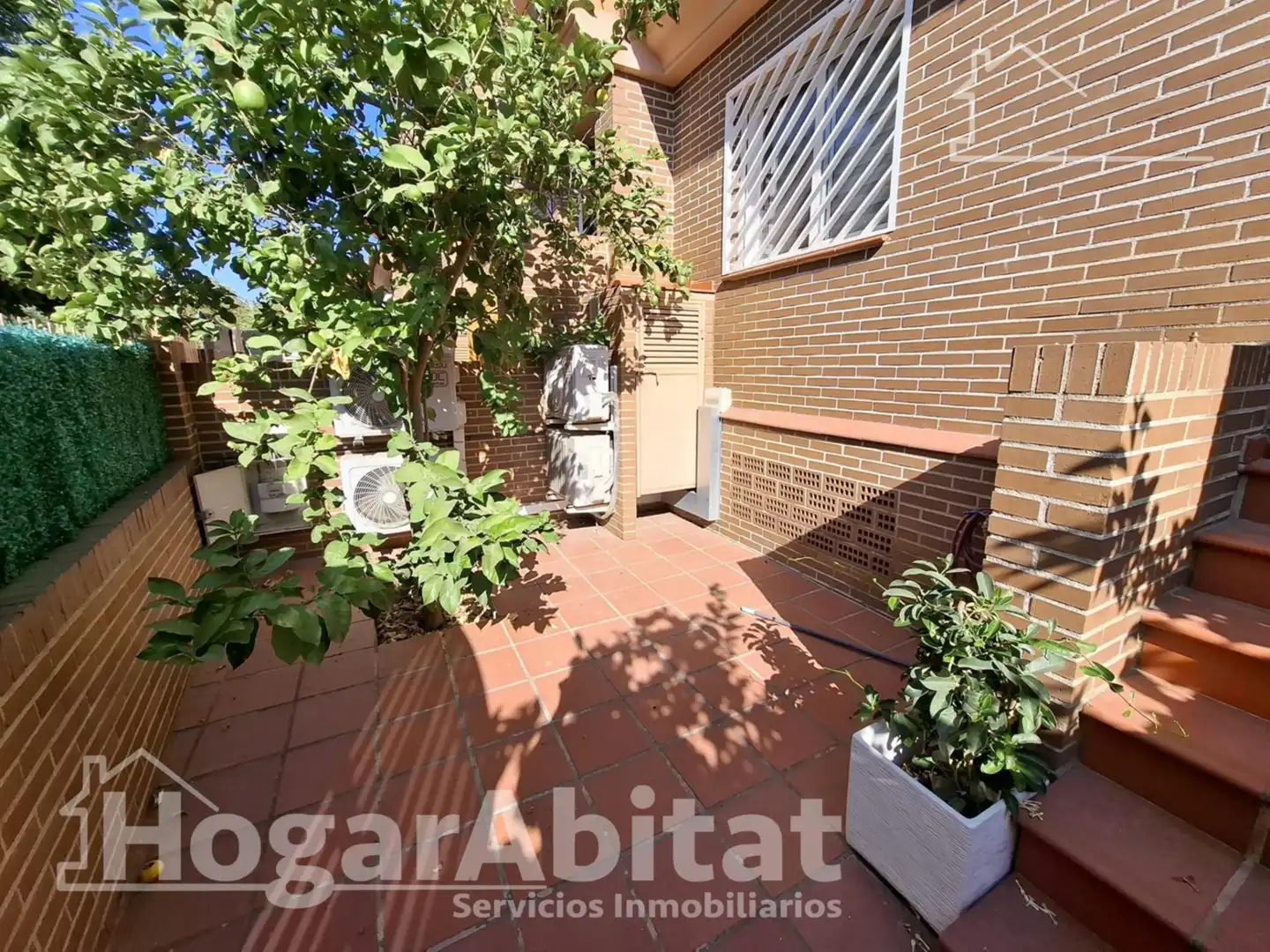 Jardí de Casa adosada en venda en San Vicente del Raspeig / Sant Vicent del Raspeig amb Aire condicionat, Calefacció i Jardí privat