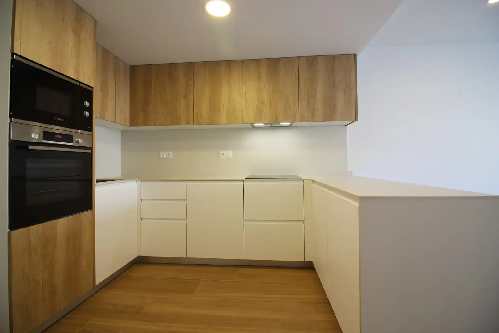 Flat with pool for sale in Centre