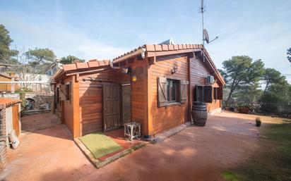 Exterior view of House or chalet for sale in Querol  with Air Conditioner, Private garden and Parquet flooring