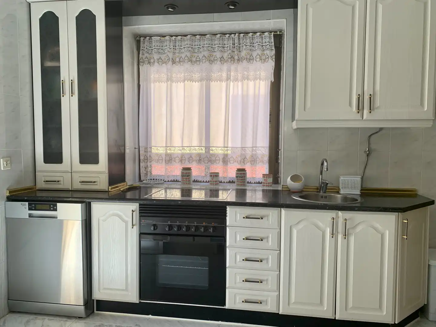 Küche von Haus oder Chalet zum Verkauf in Corrales del Vino mit Möbliert