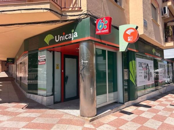 Local en venta en Puertollano con Aire acondicionado y Alarma