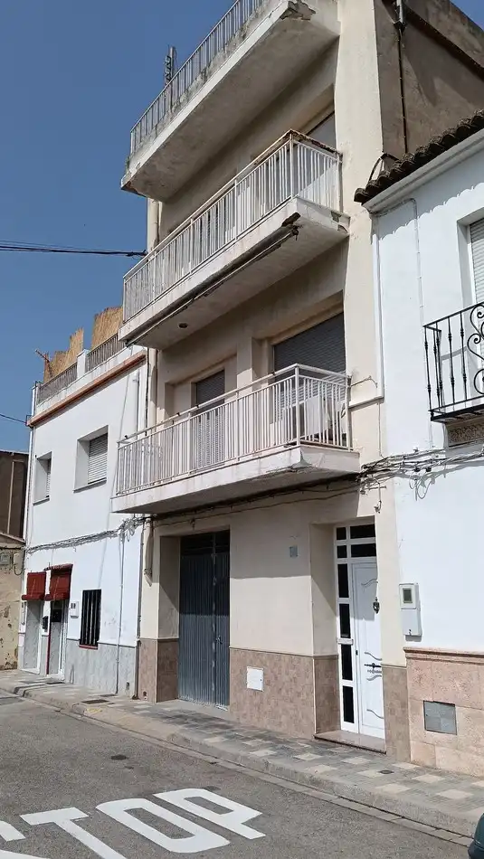 Adosado con terraza en venta en Avenida Valencia 41, imagen 2