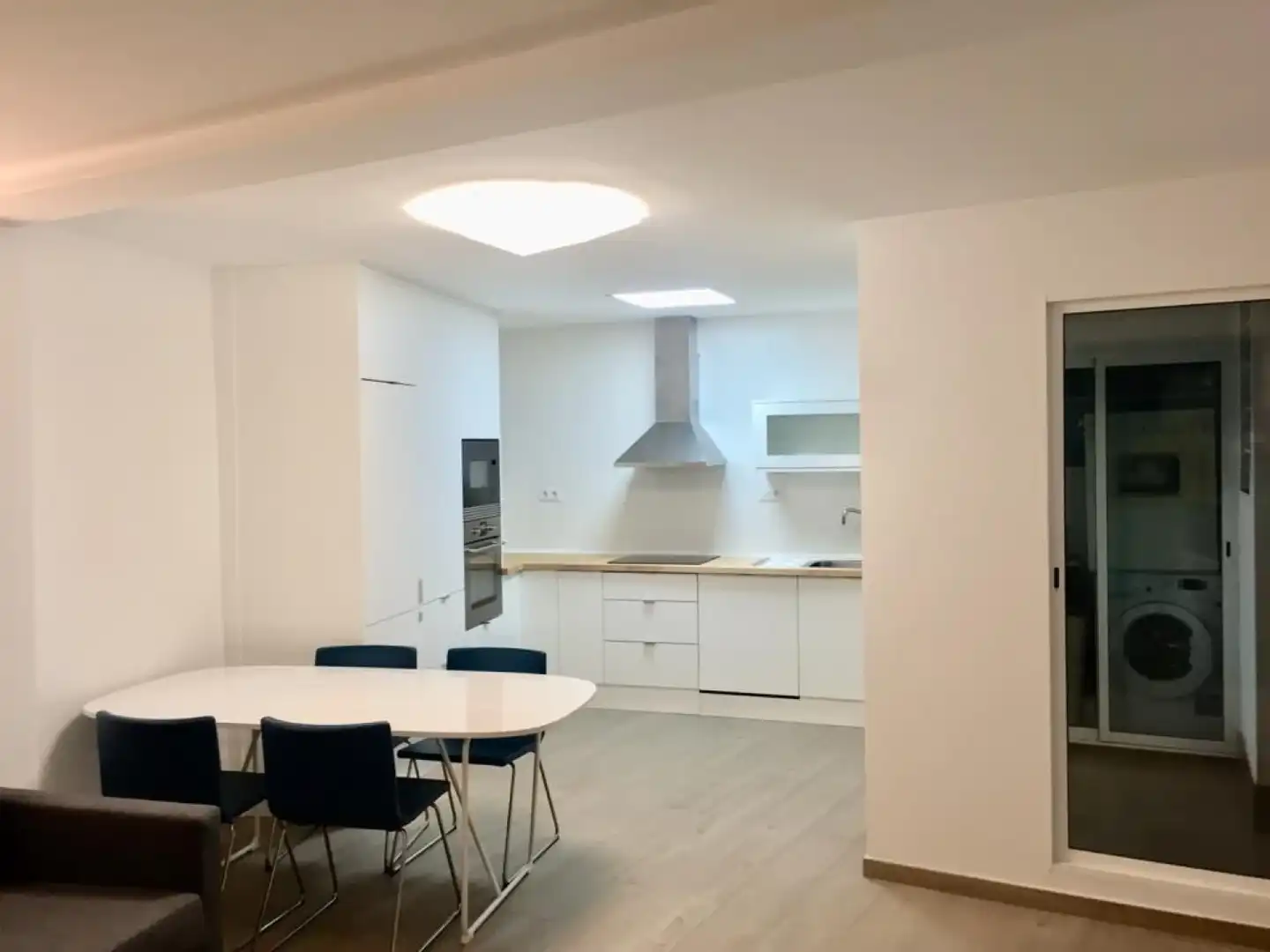 Piso de alquiler en El Raval - Portes Encarnades