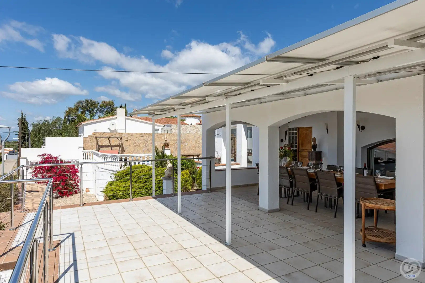 Terrasse von Einfamilien-Reihenhaus zum Verkauf in Roses mit Klimaanlage, Heizung und Schwimmbad