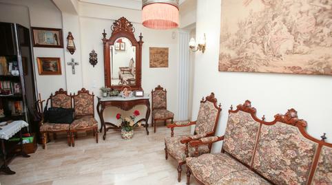 Foto 3 de Piso en venta en Calle Virgen de la Consolación, Los Remedios, Sevilla