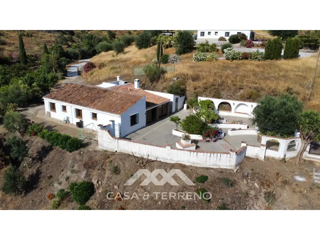 Villa mit Pool zum Verkauf in Urbanizacion Pequeña Axarquia, imagen 5