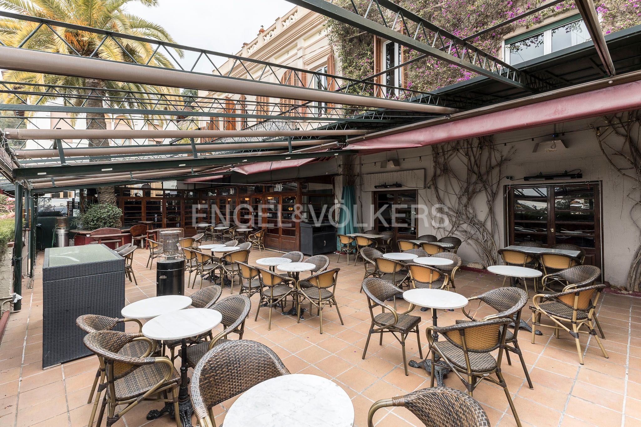 Terrassa de Local en venda en  Barcelona Capital