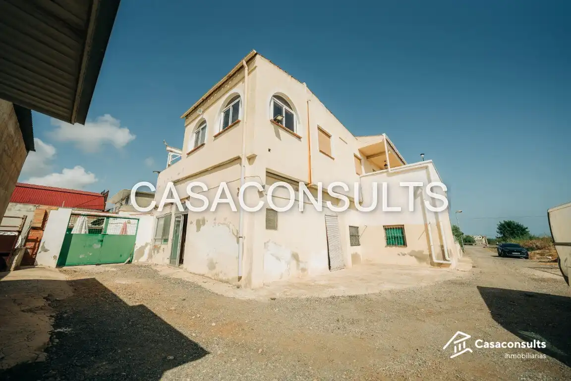 Vista exterior de Planta baja en venta en Cabanes con Terraza y Amueblado