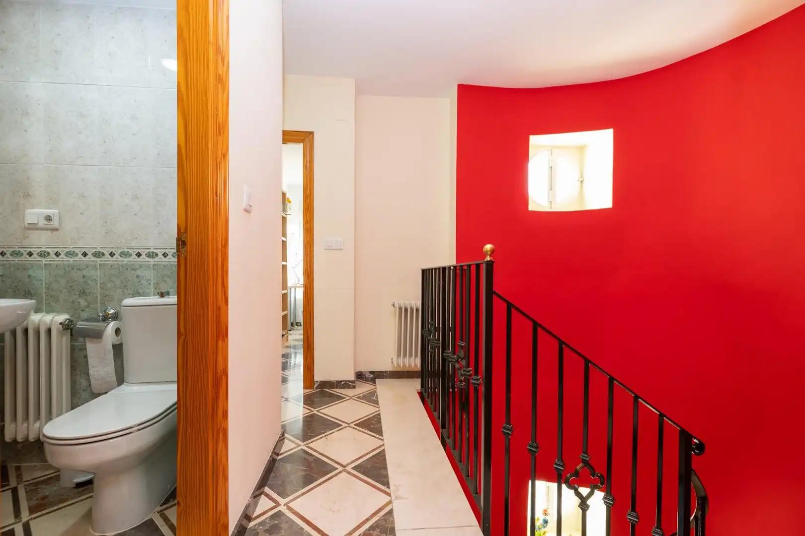 Houses for sale in Gójar  with Air Conditioner, Heating and Private garden
